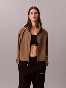 Veste coupe-vent sportive moderne