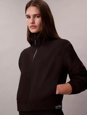 Veste coupe-vent sportive moderne