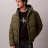 Veste matelassée à capuche Veste matelassée à capuche