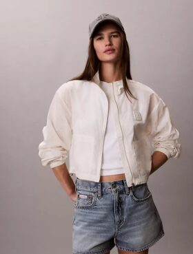 Veste technique perforée avec logo emblématique